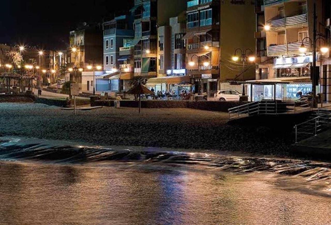 Piso En Primera Linea Con Vistas Directas Al Mar Melenara Ngoại thất bức ảnh